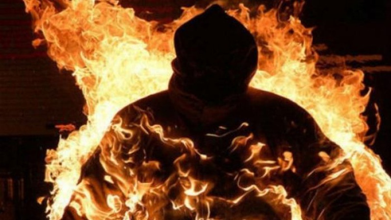 Волинянин порізав односельців і вчинив самоспалення