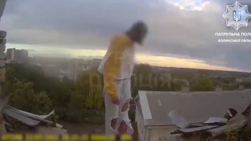 У Луцьку 15-річна дівчинка намагалася вчинити самогубство. ВІДЕО