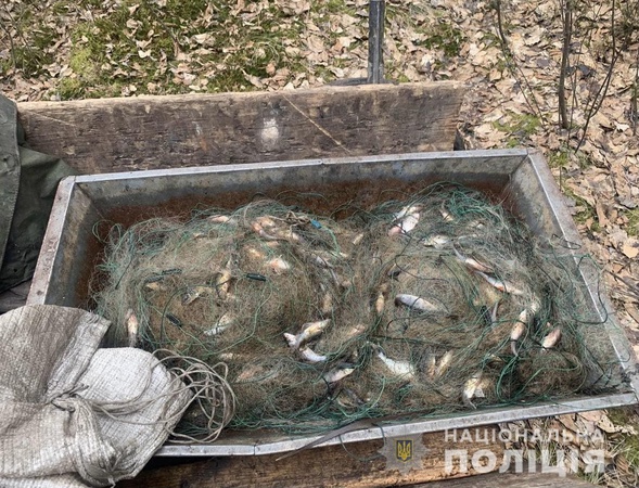 У Ковельському районі на гарячому спіймали рибних браконьєрів