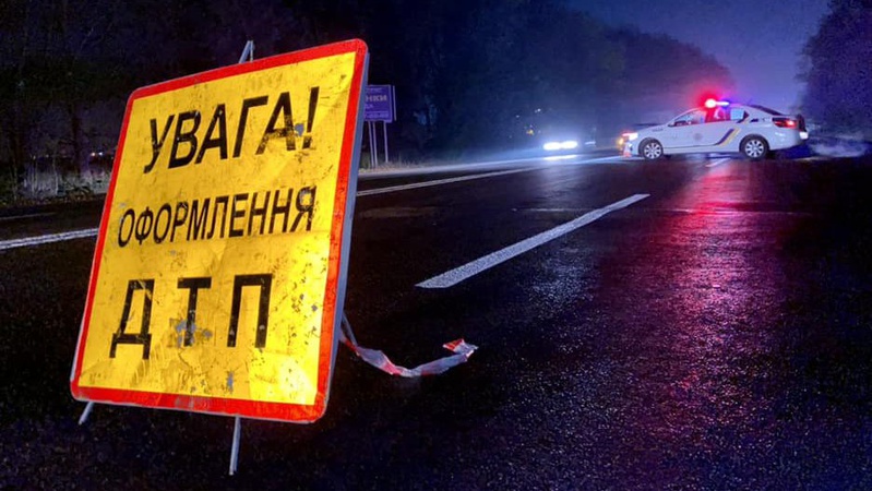 У Луцьку біля «Променя» авто збило пішохода. ВІДЕО