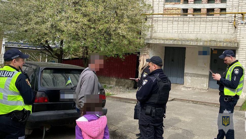 Розбивав вікна й викрадав цінні речі: правоохоронці затримали лучанина, який обкрадав автівки