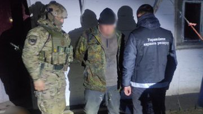 Волинянина, який відібрав автомат у поліцейського, взяли під варту