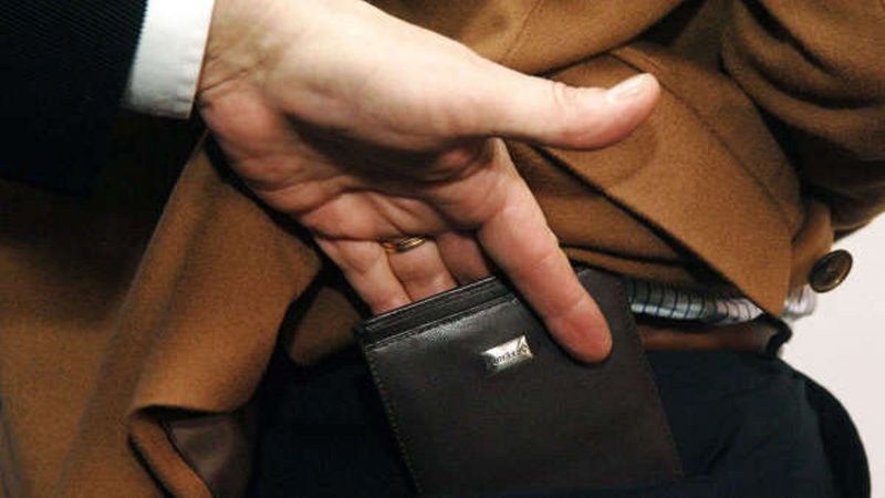 На Волині донетчанин викрав у знайомого сумку з грішми і втік