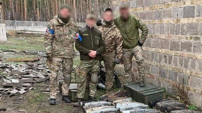 Волинські вибухотехніки розміновують Чернігівщину