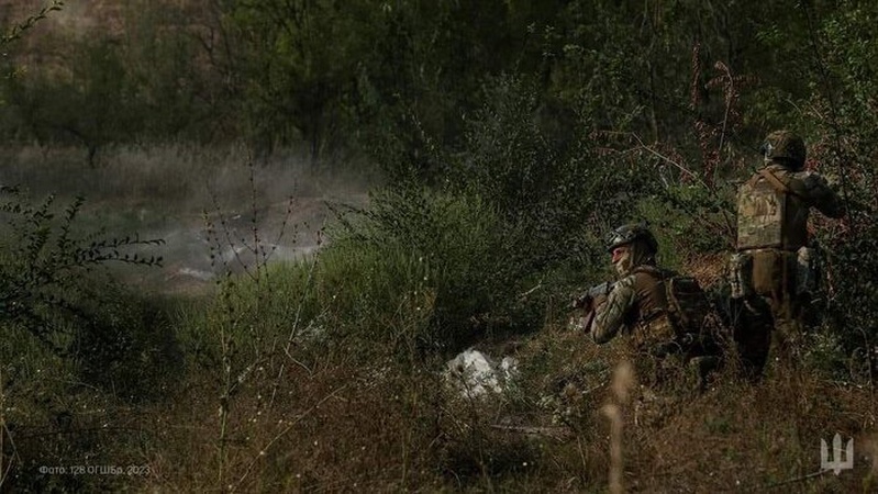 Сили оборони мають успіх у районах Кліщіївки та Роботиного, – Генштаб