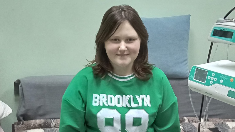 У 17-річної лучанки діагностували рак, потрібна допомога