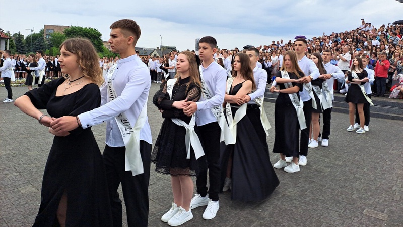У Ковелі відбувся фестиваль шкільного вальсу