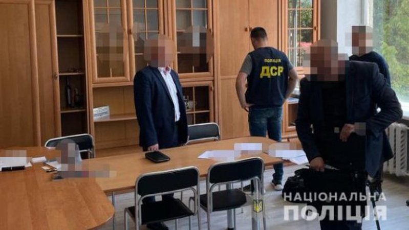 «На гарячому» з хабарем затримали проректора луцького університету