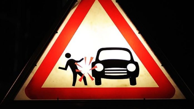 У Луцьку поліцейський наїхав на жінку і втік з місця аварії