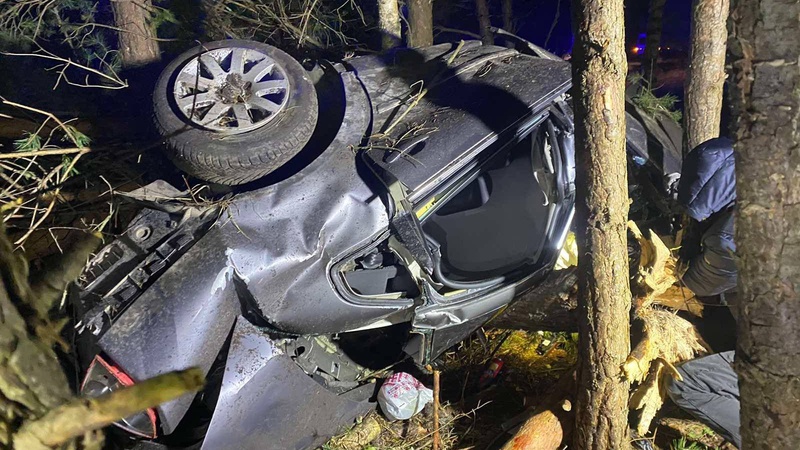 На Волині легковик злетів у кювет та перекинувся