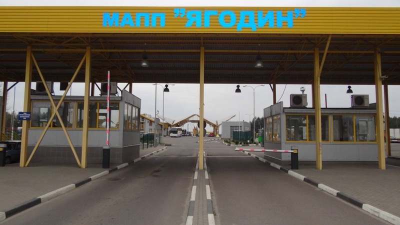 На волинській митниці — черги через ремонтні роботи