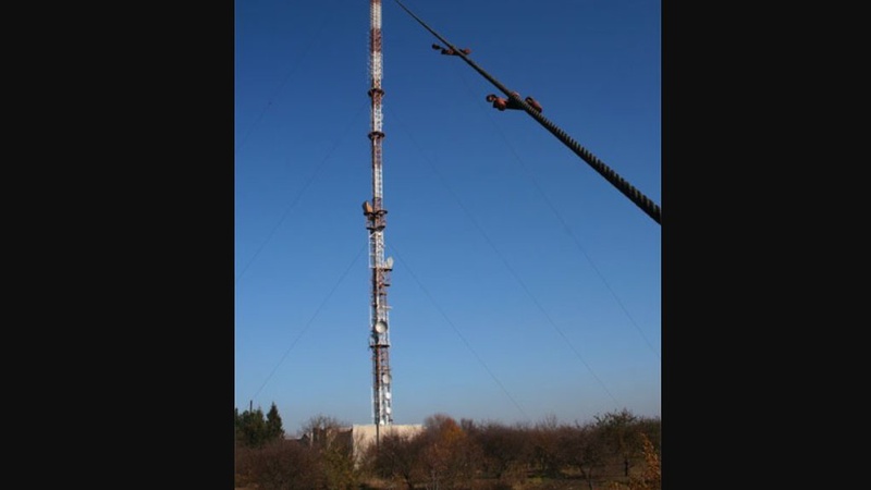 Поблизу Рівного внаслідок авіаудару пошкоджено телевізійну вежу