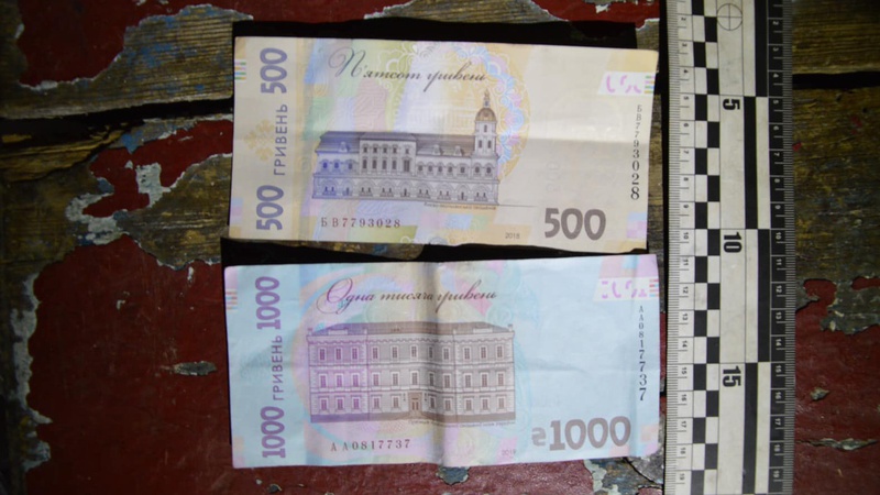 Зупинили на блокпосту: водій-порушник пропонував хабар поліції