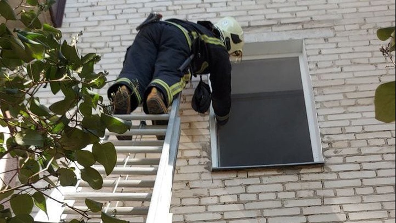 Залишив їжу на плиті: у Луцьку горіла квартира