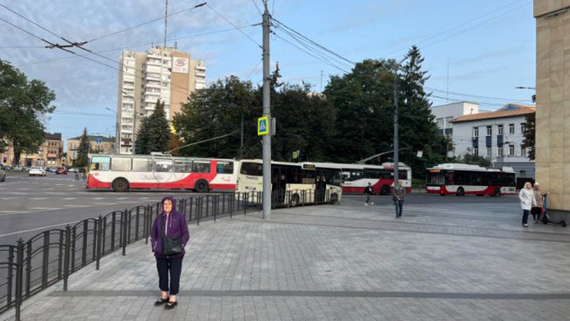 В центрі Луцька затор з тролейбусів