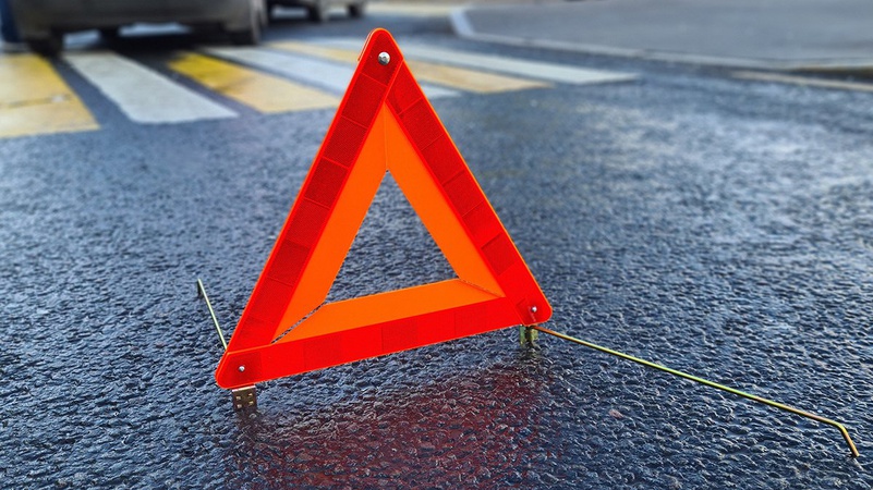 ДТП у Луцьку: легковик зіткнувся зі «швидкою»