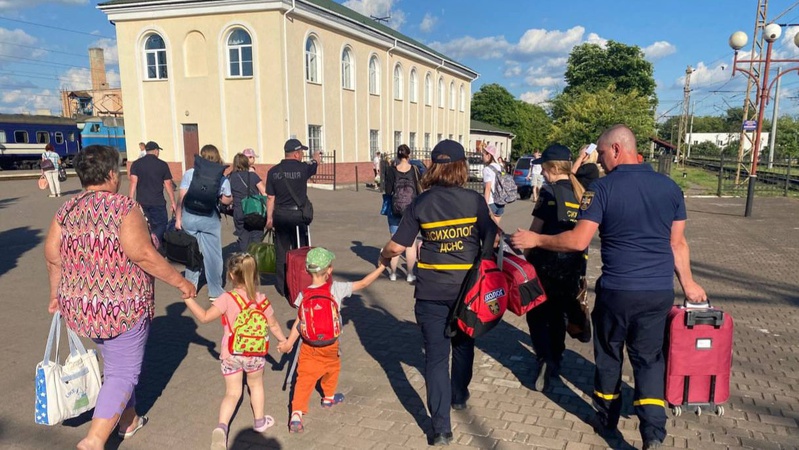 На Волині зустріли евакуаційний потяг з Харківщини