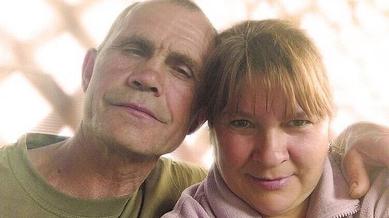 Приніс пуховий шарф і помаду та покликав заміж: історія вдови Героя з Волині