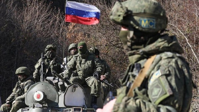 Мобілізовані росіяни масово телефонують на «гарячу лінію» стосовно здачі в полон