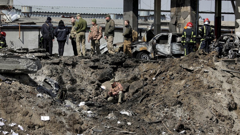 Росіянам дають накази рівняти все з землею: перехоплена розмова