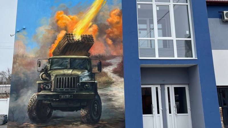 У Луцьку з’явився новий символічний мурал