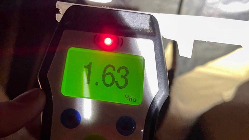 На Волині водій напідпитку наїхав на дорожнє огородження