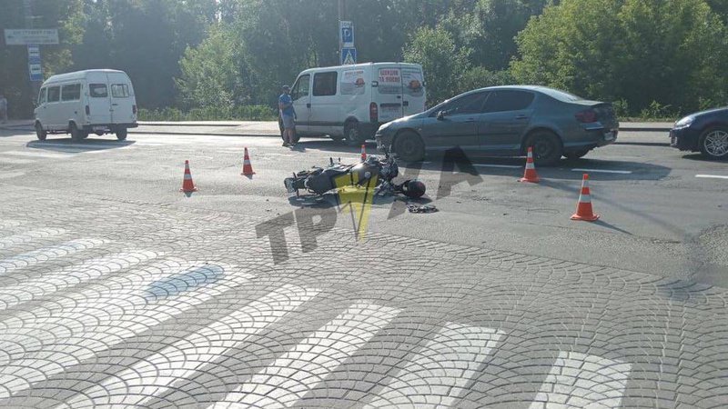 У центрі Луцька – ДТП за участю мотоцикліста: розповіли деталі