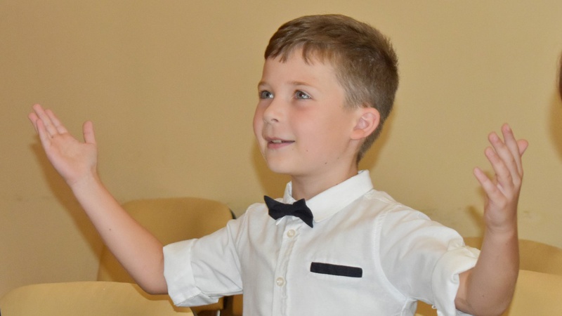 Дев’ятирічний хлопчик з Луцька переміг у 70 творчих конкурсах