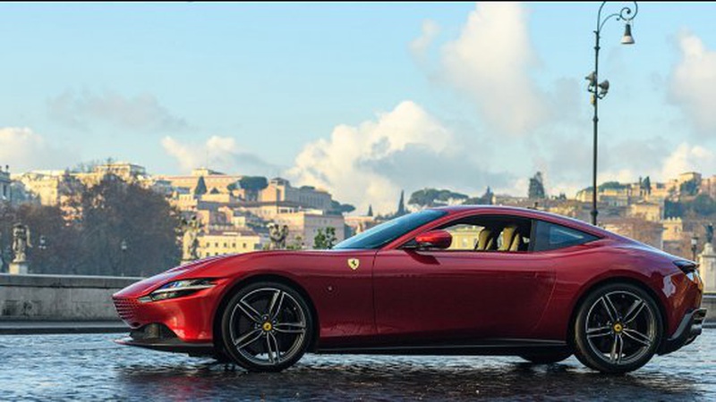 Назвали найдорожче авто, яке завезли в Україну без мит