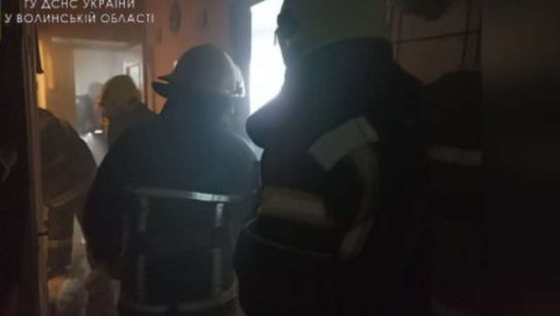 У Луцьку гасили пожежу в багатоповерхівці. ФОТО.ВІДЕО