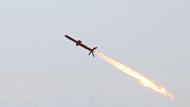 Окупанти випустили по Україні вже 75 ракет. Повітряна тривога досі триває у всіх регіонах країни