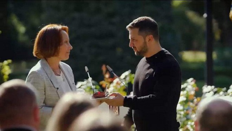 Президент присвоїв почесні звання вчителям з Волині