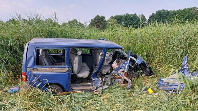 У Польщі в аварії загинув українець, ще шестеро осіб в лікарні