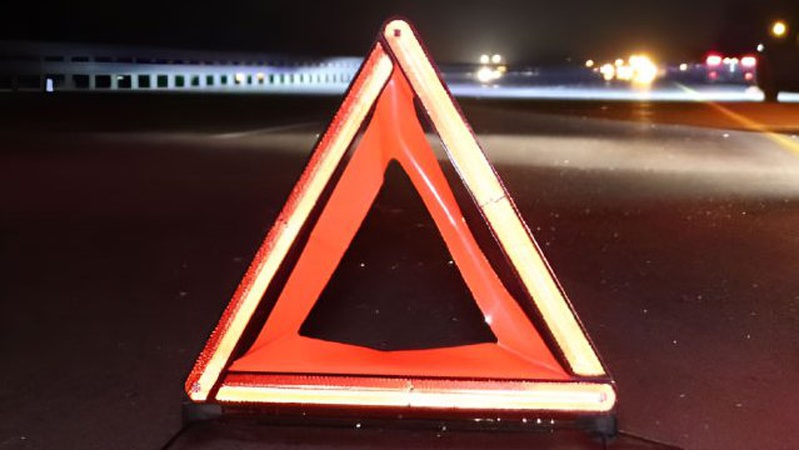 На Волині авто з жінкою і малолітньою дитиною злетіло в кювет