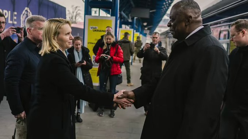 Глава Пентагону прибув в Україну