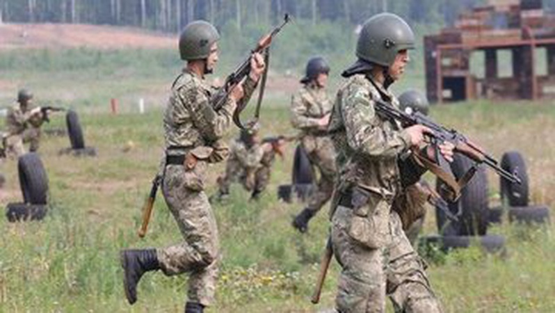 У Білорусі знову продовжили військові навчання