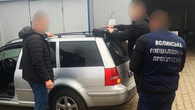 На Волині затримали військовослужбовця, який за 32 тисячі  «відмазував» призовника від армії