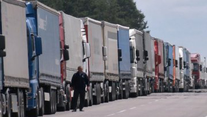 Черга рухається: яка ситуація у пункті пропуску «Ягодин»