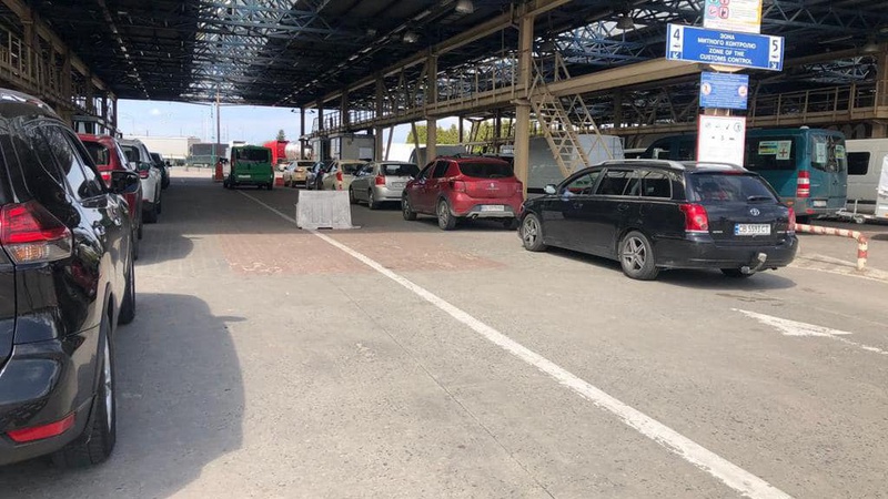 Кількість людей, які в’їхали в Україну за добу, сягнула рекордної позначки з початку війни