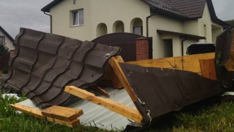 Жителі Луцької громади отримають компенсацію за пошкоджене під час негоди житло