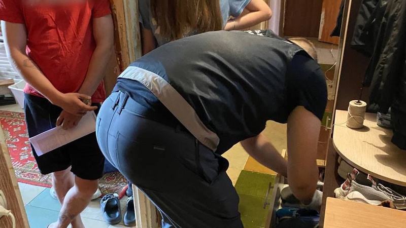 Волинські поліцейські провели обшуки за фактом шахрайських дій, пов’язаних з військовою адміністрацією.ФОТО