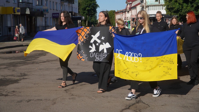 У місті на Волині вшанували пам’ять страчених Захисників Маріуполя. ФОТО