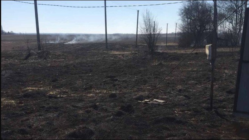 Через палія трави село на Волині залишилося без води