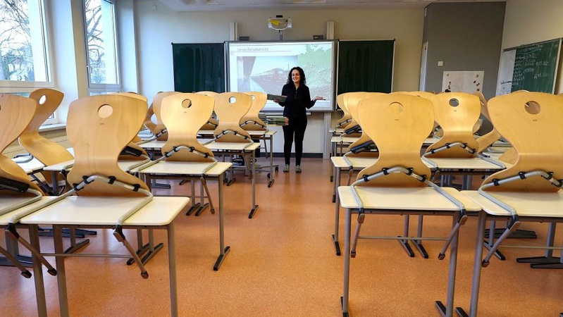 COVID-19 виявили в школярів із Луцька, Нововолинська та ще десяти районів