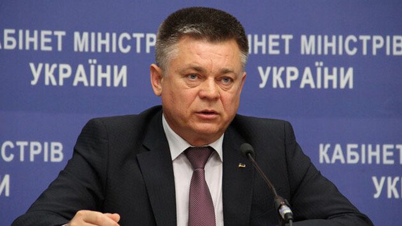 В Україні заарештували 645 вагонів, що належать родині ексміністра оборони