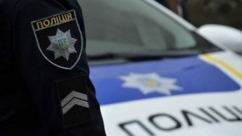 У Ківерцях чоловік викрав каналізаційний люк зі школи