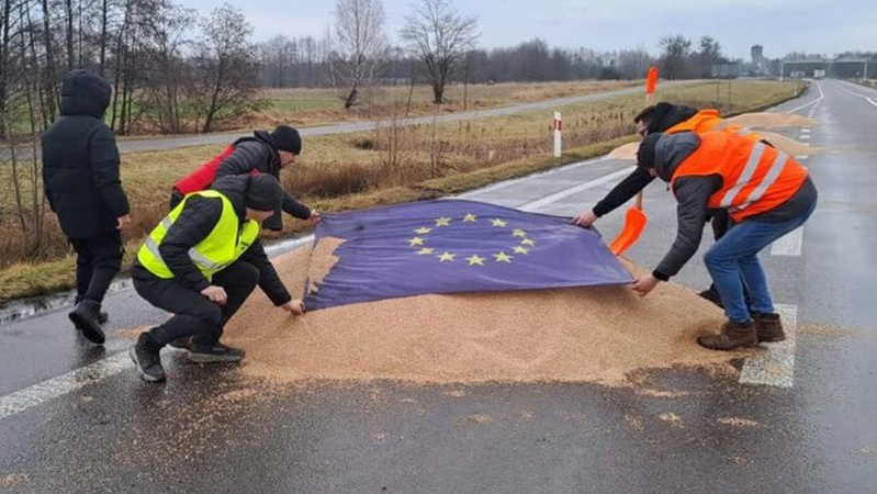 Втратимо 1,2 млрд євро: Франція підтримала заклики Польщі щодо обмеження українського імпорту