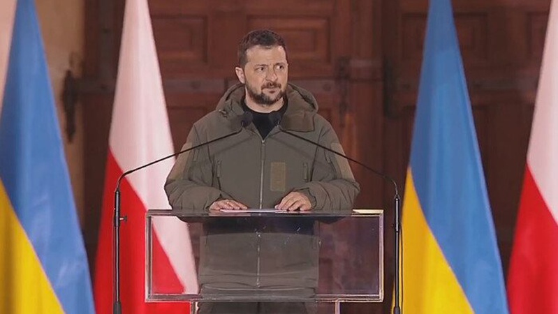 «Вільна Україна постала і ніколи не впаде»: Зеленський звернувся до польського народу