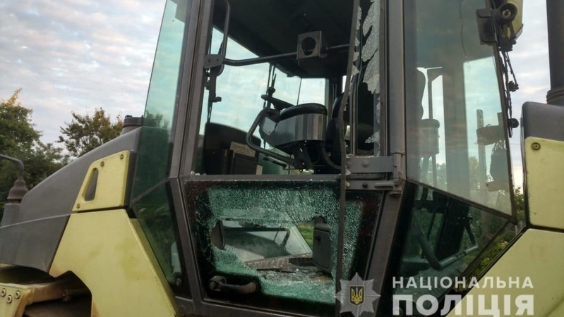 На Волині п’яні брати серед ночі пошкодили і обікрали дорожню техніку