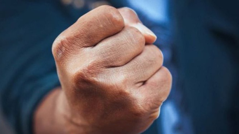 Повідомили деталі жорстокого побиття комунальника у Нововолинську